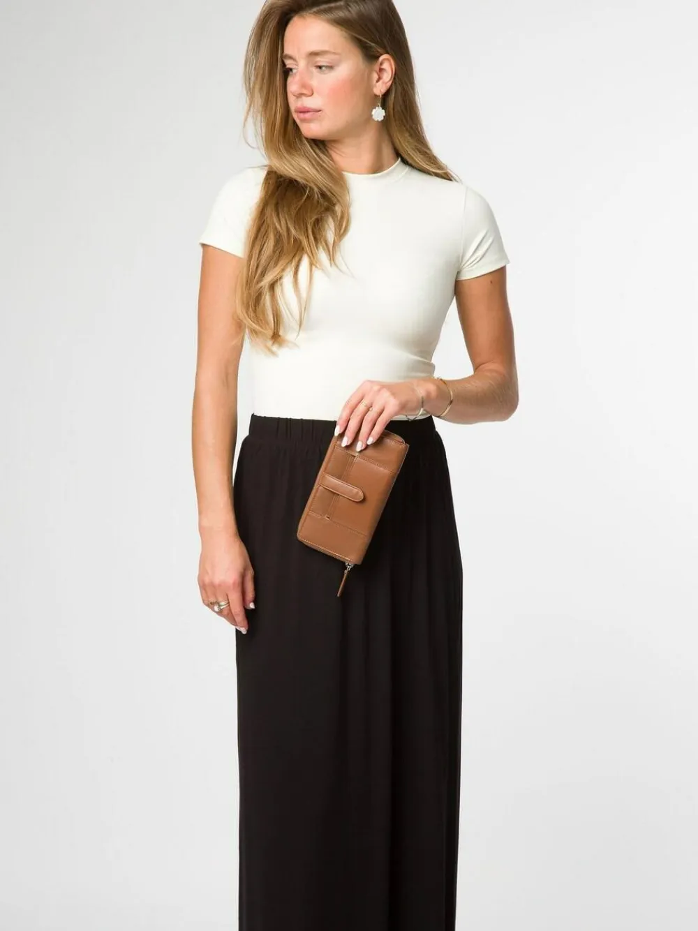 Online Pure Luxuries London April Leather Purse Brown