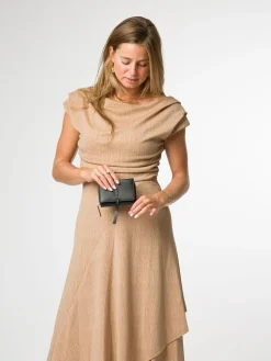 Sale Pure Luxuries London 'Hailey' Leather Purse Black