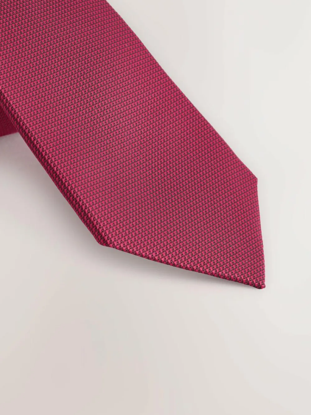 Hot Next Red Slim Textured Tie