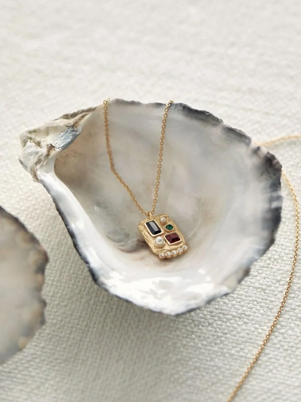 Discount Reiss Gold Tone Skylar Crystal Rectangle Pendant Necklace