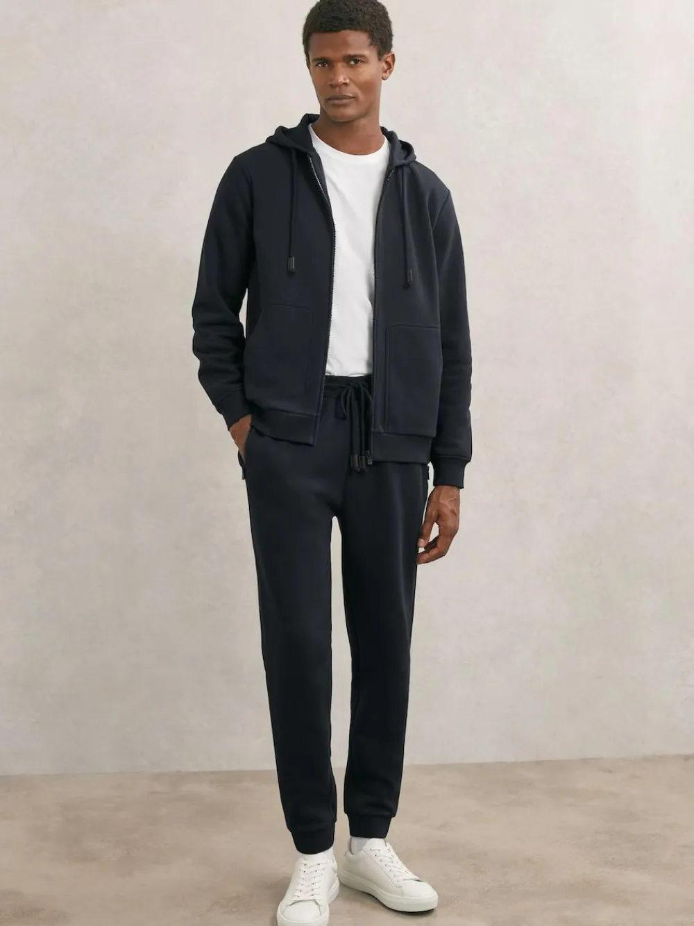 Sale Reiss Finch Cotton-Blend Drawstring Joggers Navy