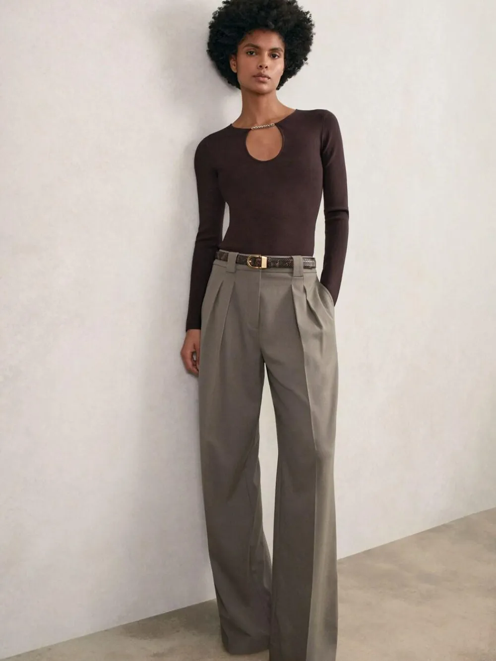 Reiss Tilly Chain-Detail Keyhole Knit Top^Women Tops & T-Shirts|Knitwear