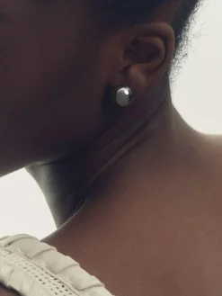 Best Reiss Pollie Polished Ball Huggie Earrings Silver Tone