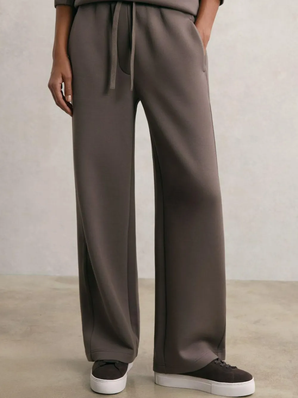 New Reiss Laney Premium Interlock Wide-Leg Joggers Taupe Brown