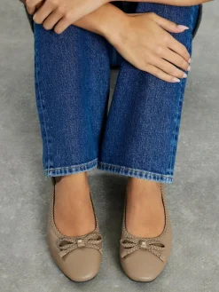 Online River Island Brown Bow Ballet Flats