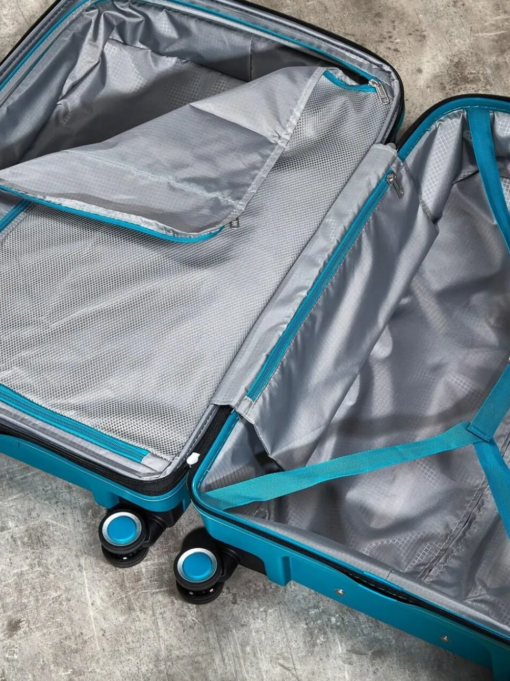 Hot Rock Luggage Sunwave Medium Suitcase