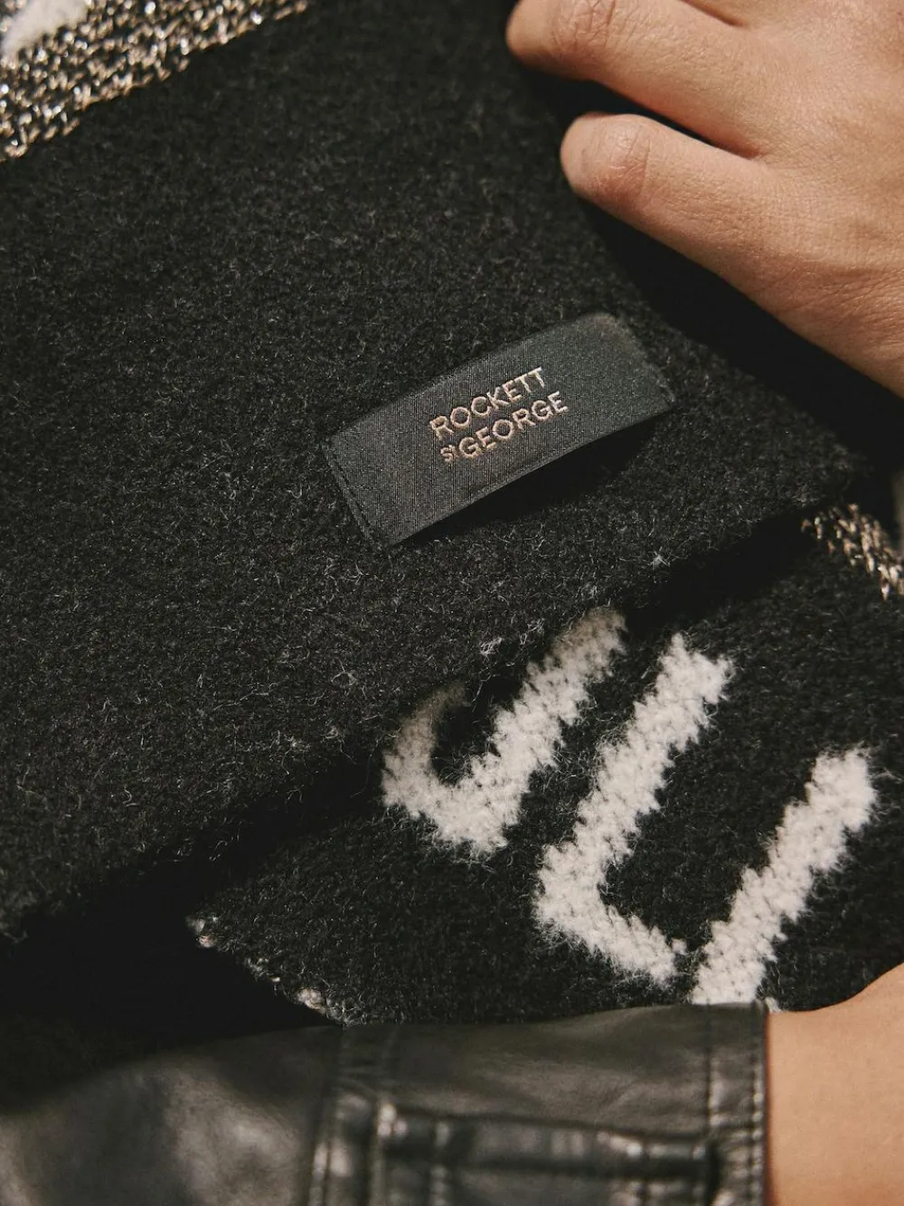 Rockett St George Animal Triangle Cosy Scarf^Women Hats, Gloves & Scarves|Hats, Gloves & Scarves