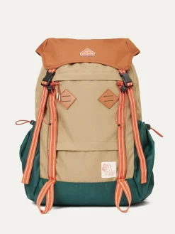 Sealskinz Buckenham Hiking Brown Rucksack^ Bags