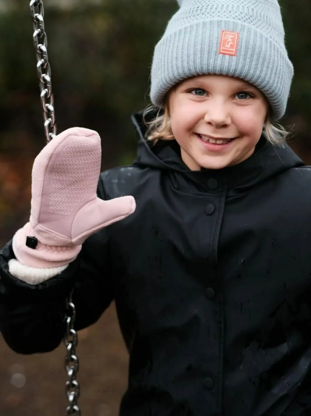 Clearance Sealskinz Kids Ruston Waterproof Cold Weather Roll Cuff Beanie Blue