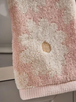 Online Next Set of 2 Pink 100% Cotton Daisy Face Cloths