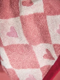 Next Set of 2 Pink Heart Face Cloths^ Towels & Bathmats