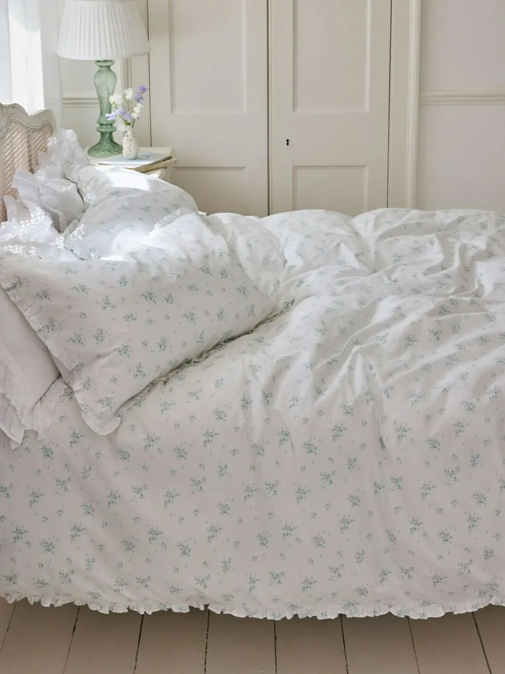 Shabby Chic by Rachel Ashwell® Rosabelle Blue Petite Ruffle Duvet Cover and Pillowcase Set