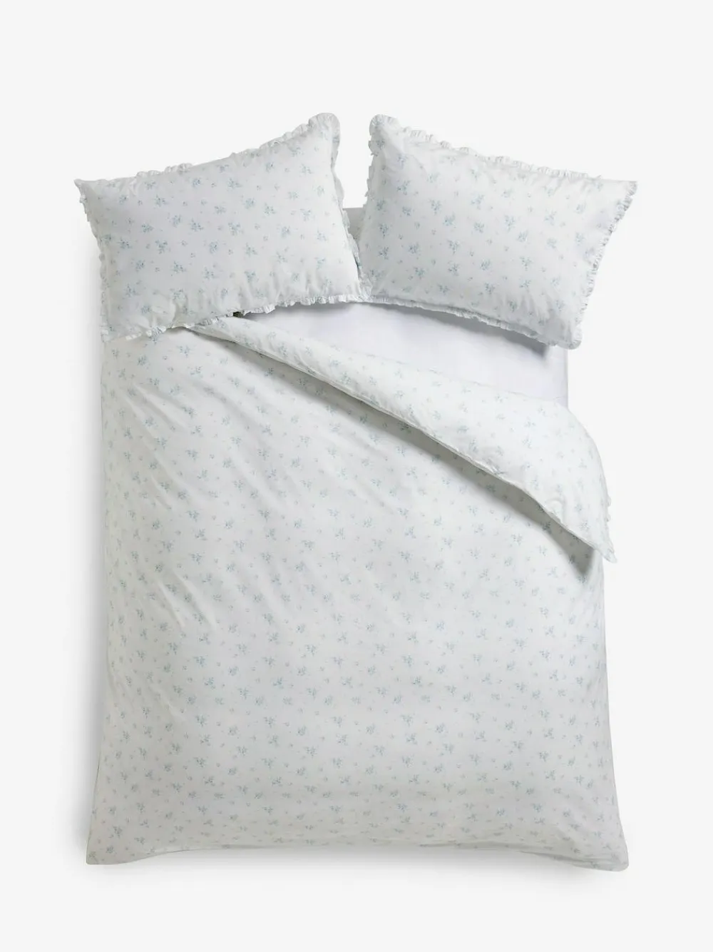 Shabby Chic by Rachel Ashwell® Rosabelle Blue Petite Ruffle Duvet Cover and Pillowcase Set