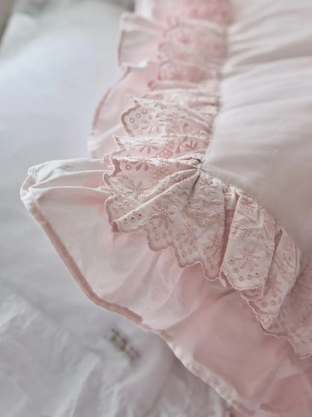 New Shabby Chic by Rachel Ashwell® Broderie Anglaise Ruffle Duvet Cover and Pillowcase Set Pink