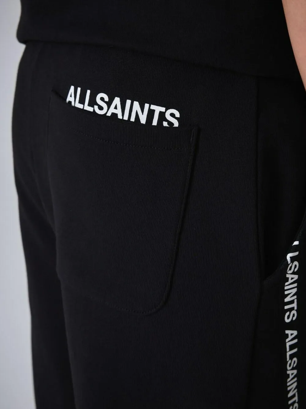 Outlet smALLSAINTS Black Logo Tape T-Shirt and Sweat Shorts Set