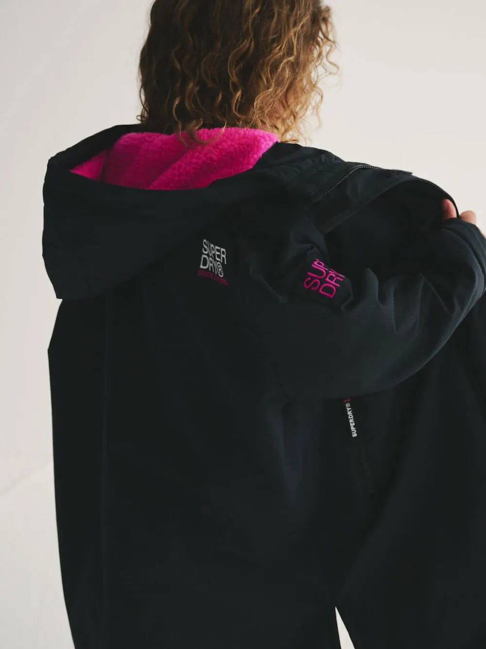 Hot Superdry Changing Robe Black/Pink
