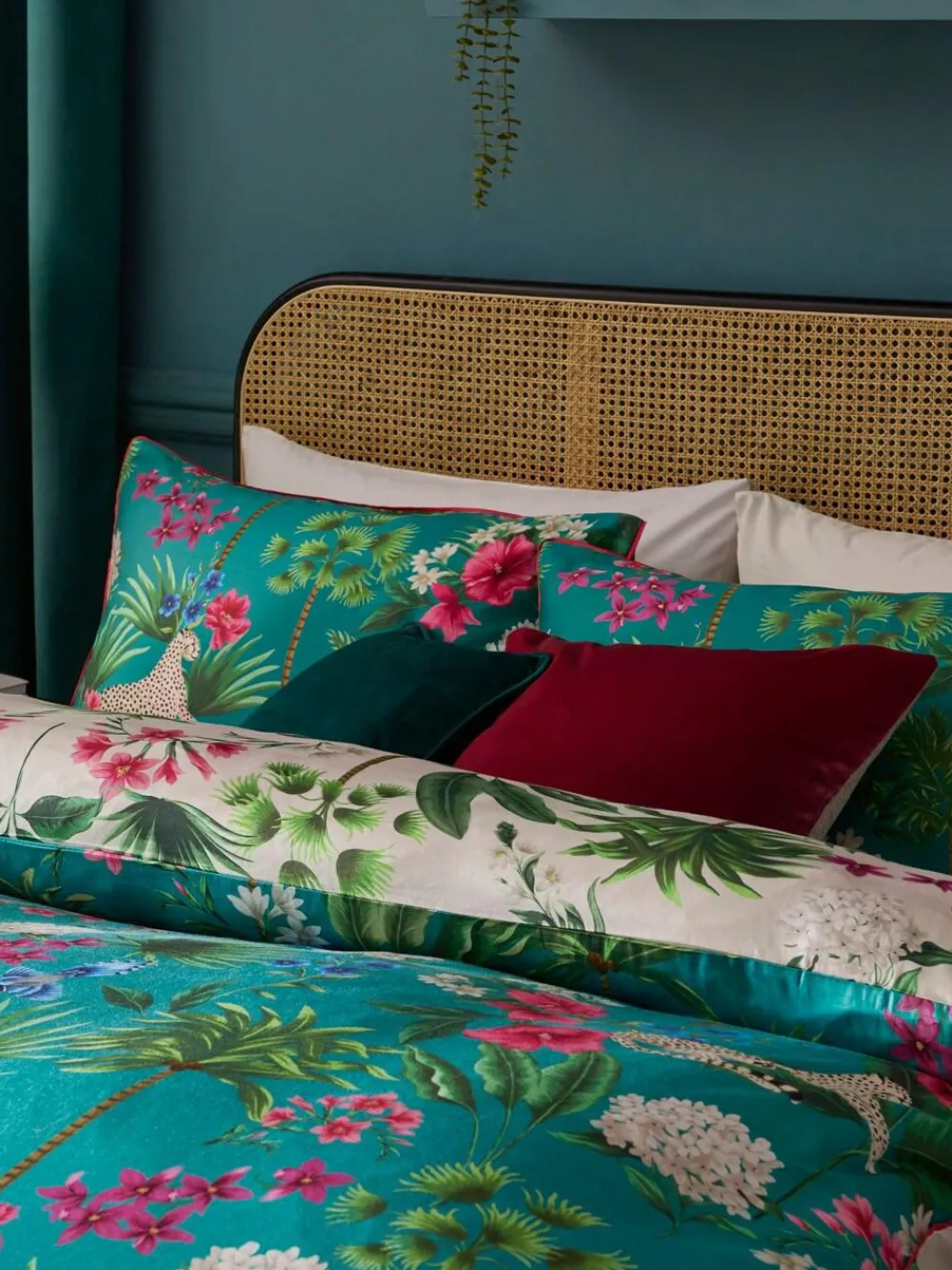 New Next Teal Green Reversible Safari 200 Thread Count 100% Cotton Sateen Duvet Cover and Pillowcase Set