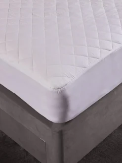 The Linen Consultancy TLC 5 Star Hotel Concept Pure Cotton Quilted White Mattr Protector^ Duvets & Pillows