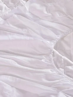 The Linen Consultancy TLC 5 Star Hotel Concept Pure Cotton Quilted White Mattr Protector^ Duvets & Pillows