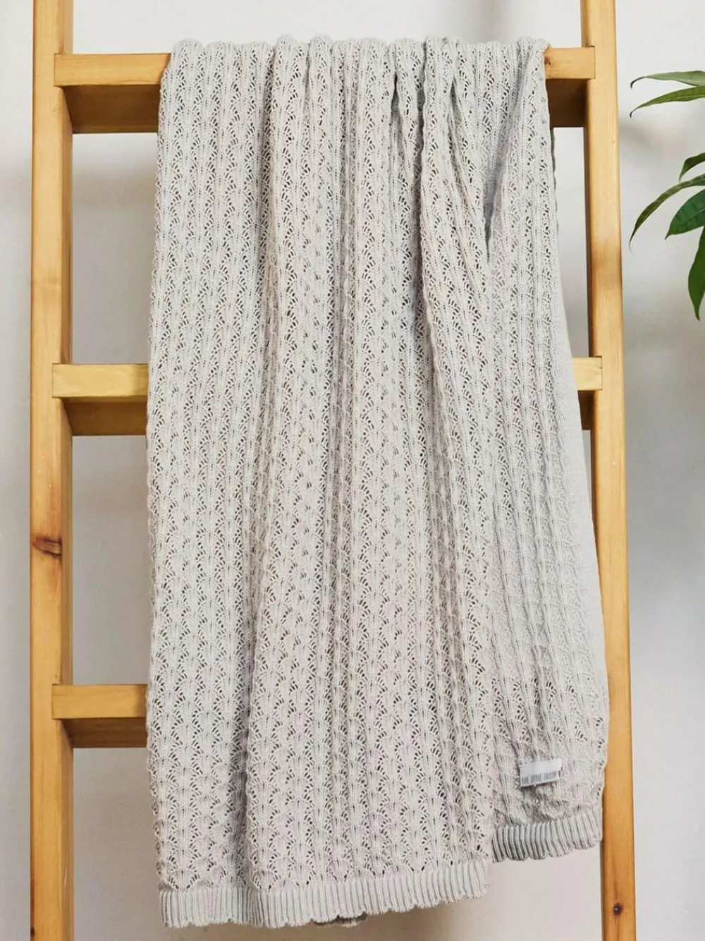 The Little Tailor Baby Scallop Design Pointelle 100% Cotton Blanket^ Nursery Bedding|Blankets