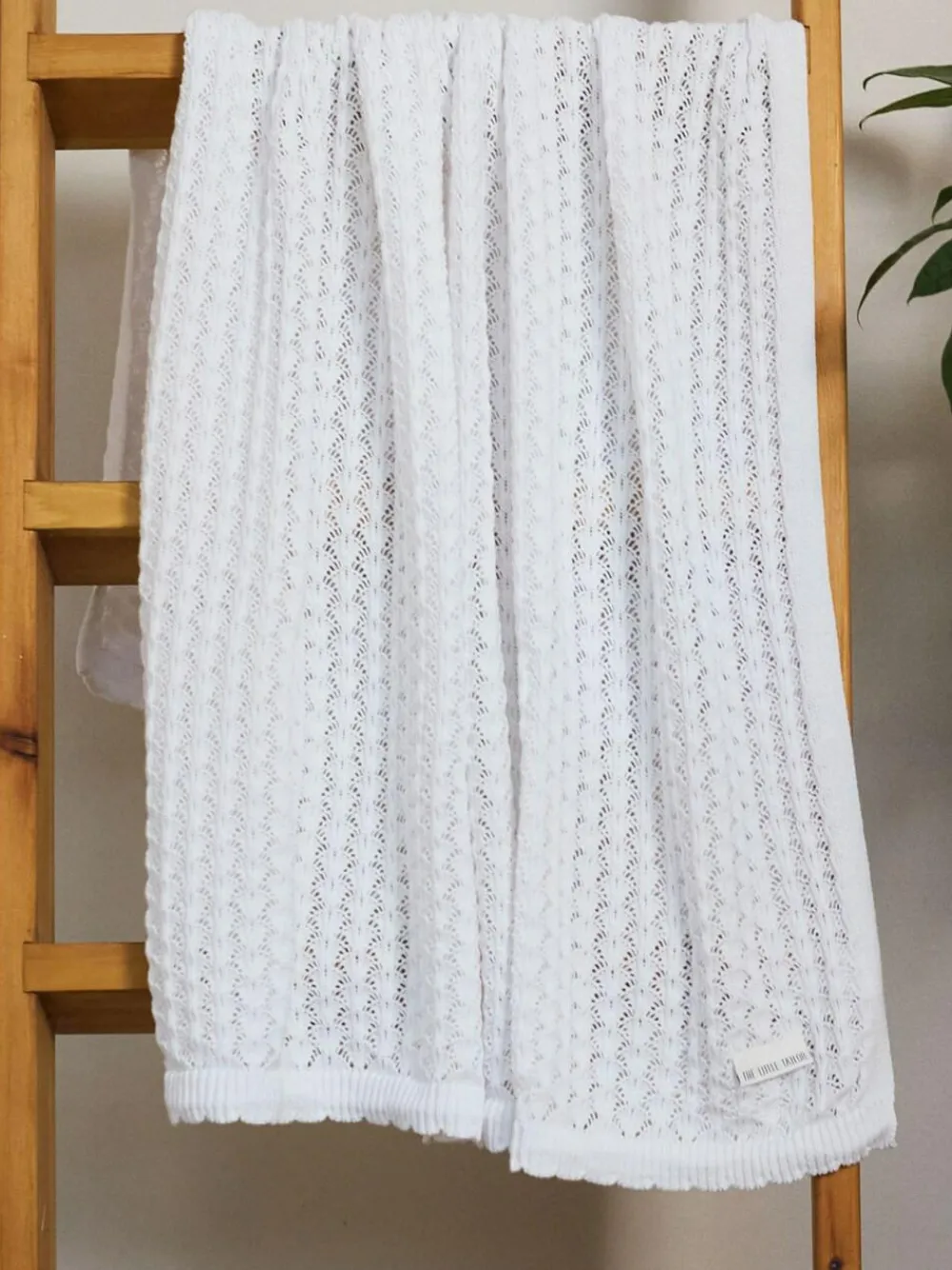 New The Little Tailor Baby Scallop Design Pointelle 100% Cotton Blanket White