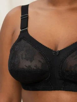 Best Triumph Doreen Non Wired Bra Black