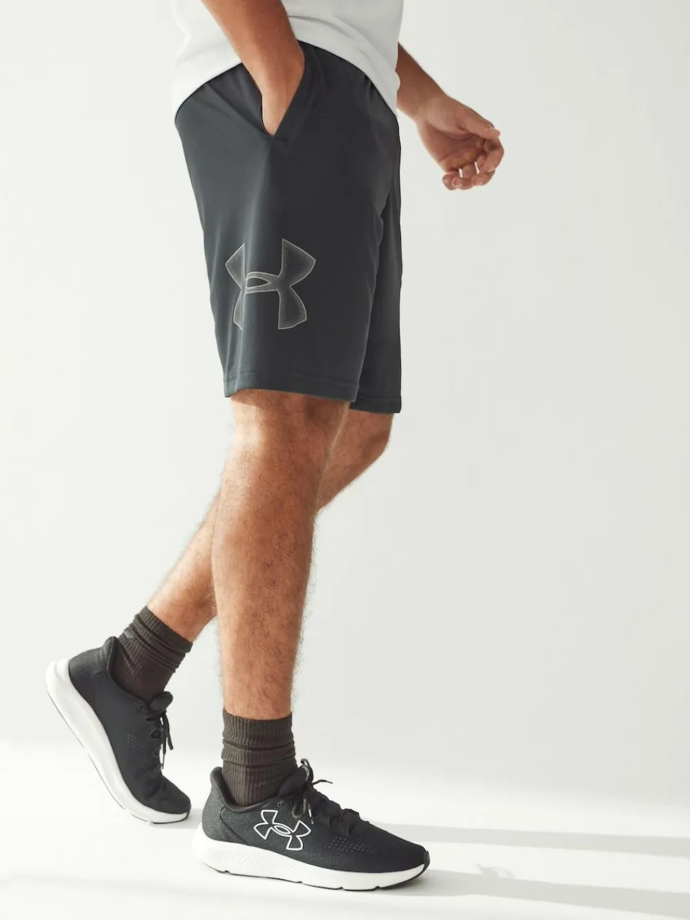 Hot Under Armour Tech Graphic Shorts Black