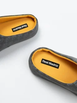 Vanilla Underground Black Real Madrid Logo Slippers^ Slippers|Slippers