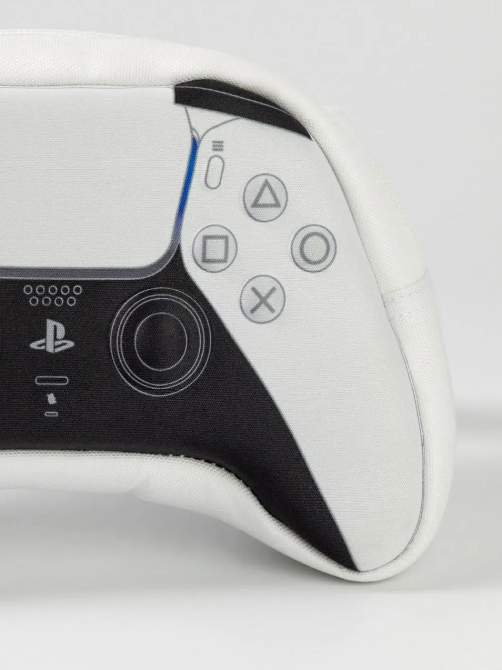 Vanilla Underground White PlayStation Logo Cross-Body Bag^BOY Bags