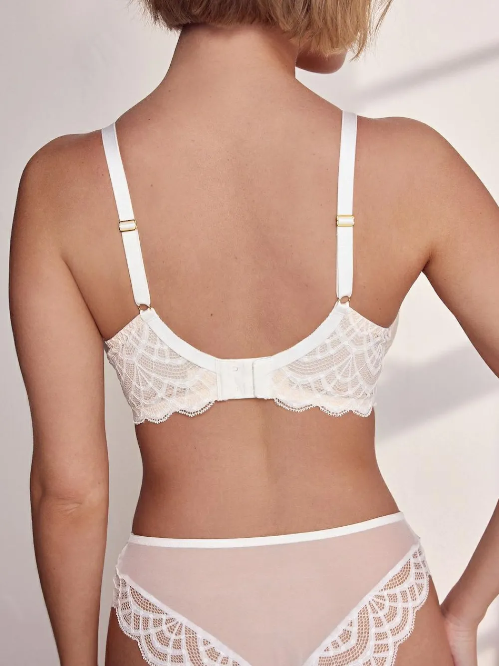 New Next DD+ Pad Balcony Lace Bra White
