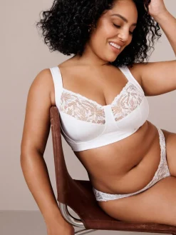 Online Next F-K Ultimate Comfort Cup Padded Strap Non Pad Non Wired Bra with Side Support White