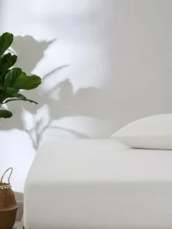 New Next White Non Iron Simply Soft Extra Deep Fitted Sheet