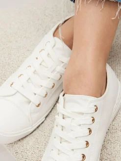 New Next Standard Fit Patent Baseball Trainers White