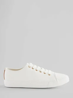 New Next Standard Fit Patent Baseball Trainers White