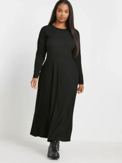 New Yours Curve Black Textured Flared Maxi Dress