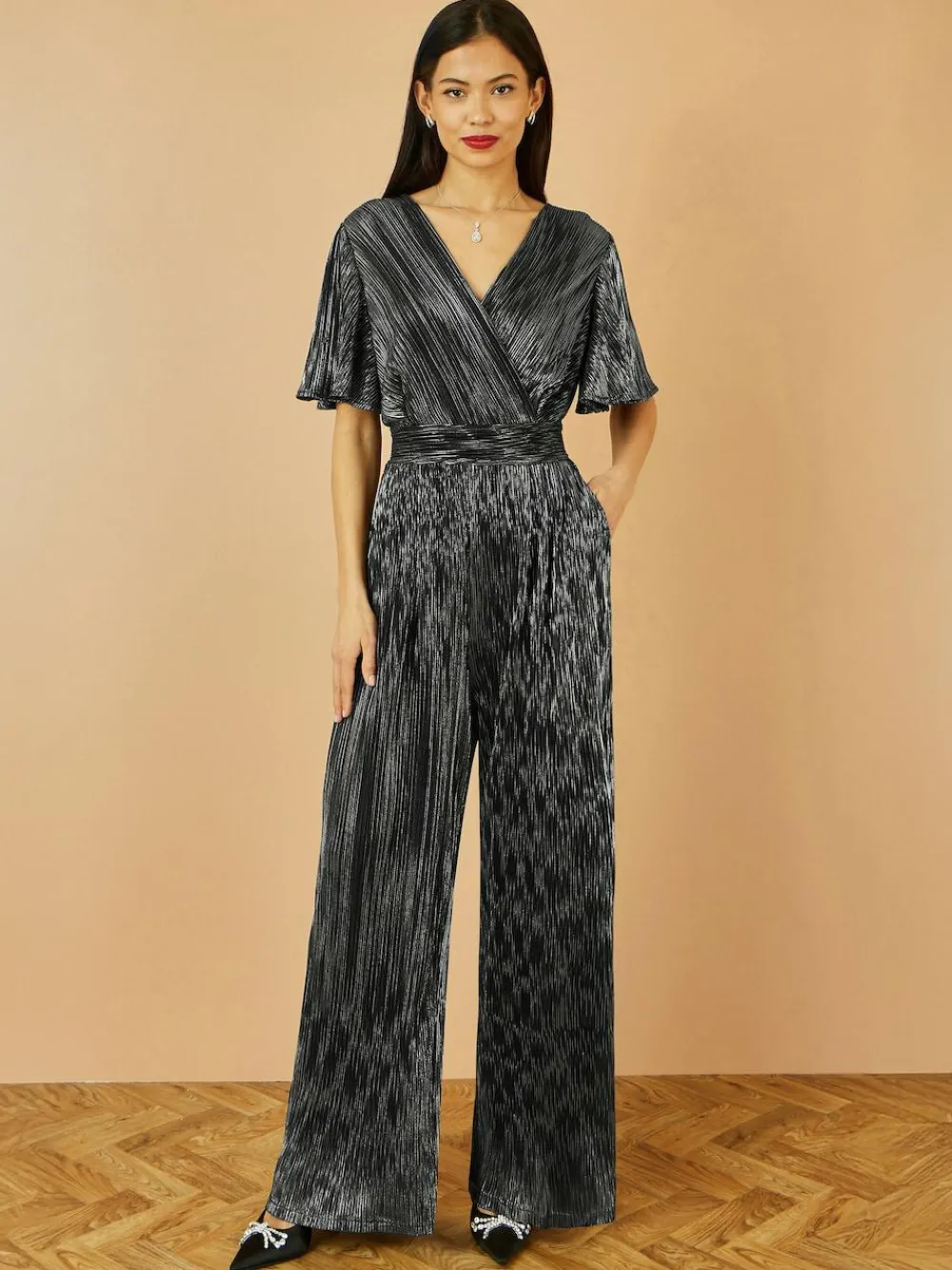 Yumi Black Pleated Jumpsuit With V-Neck